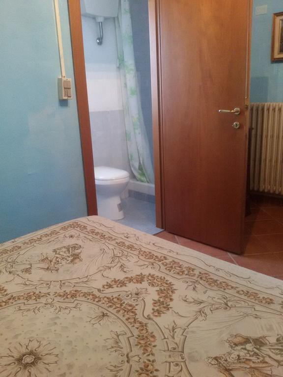 Azzurre Beb Bed & Breakfast Laterina Luaran gambar