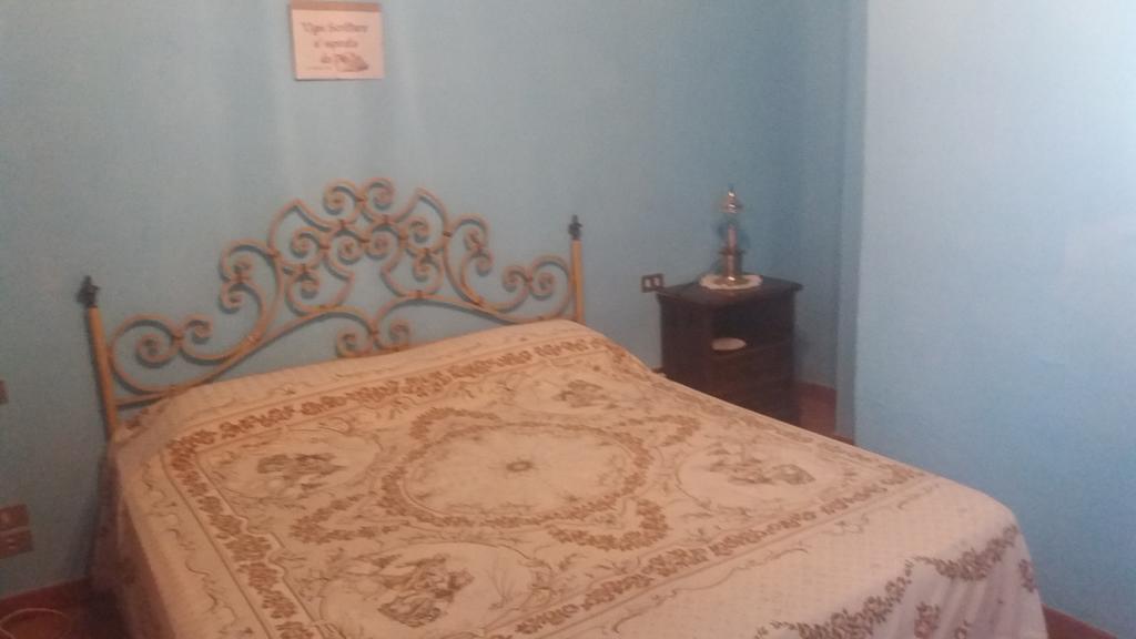 Azzurre Beb Bed & Breakfast Laterina Luaran gambar