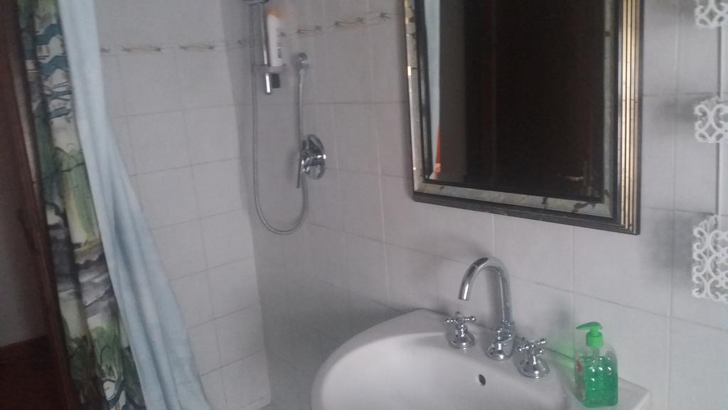 Azzurre Beb Bed & Breakfast Laterina Luaran gambar