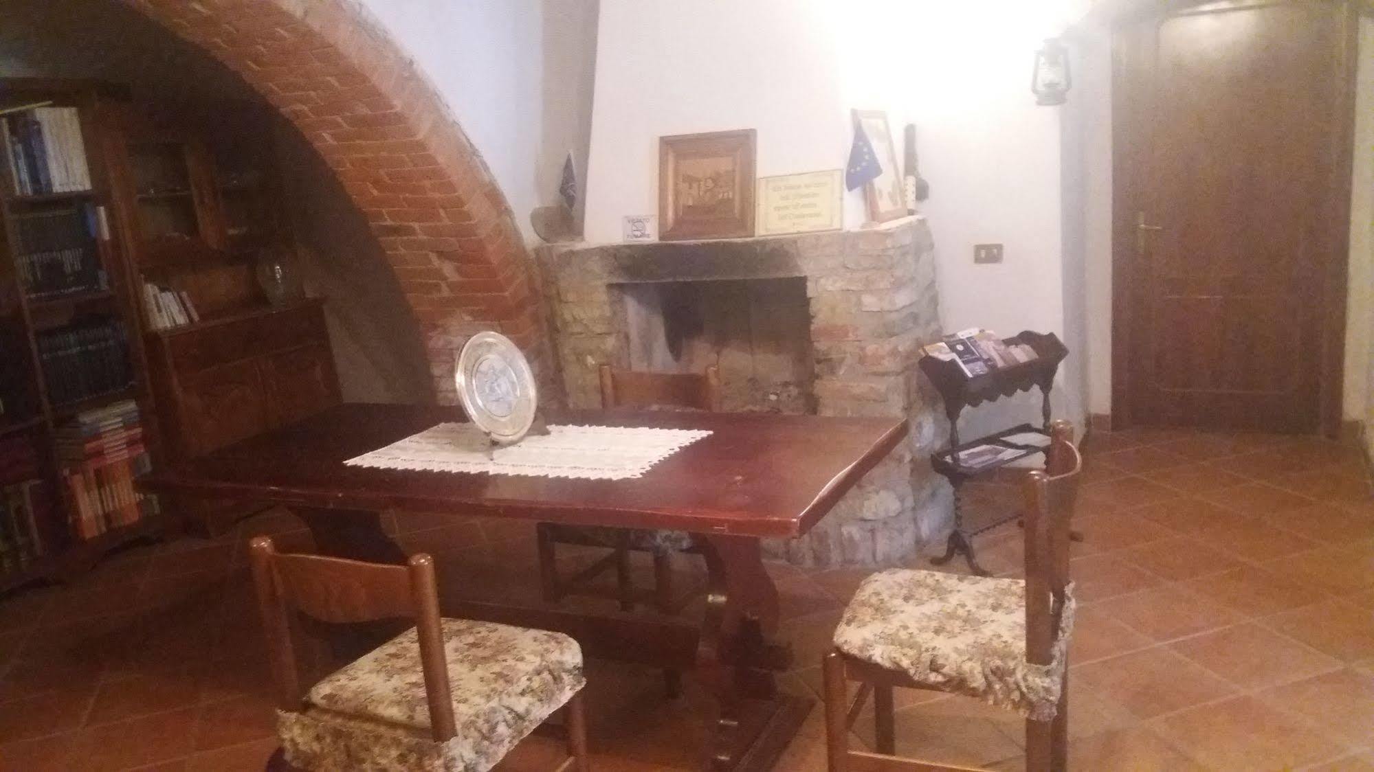 Azzurre Beb Bed & Breakfast Laterina Luaran gambar