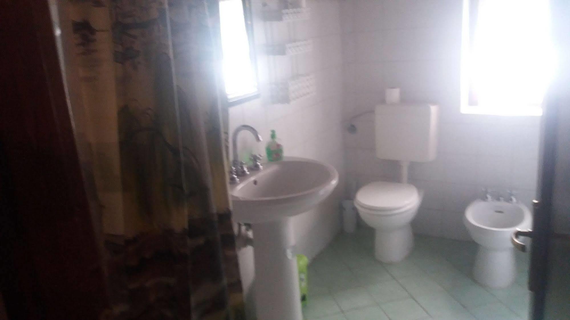Azzurre Beb Bed & Breakfast Laterina Luaran gambar